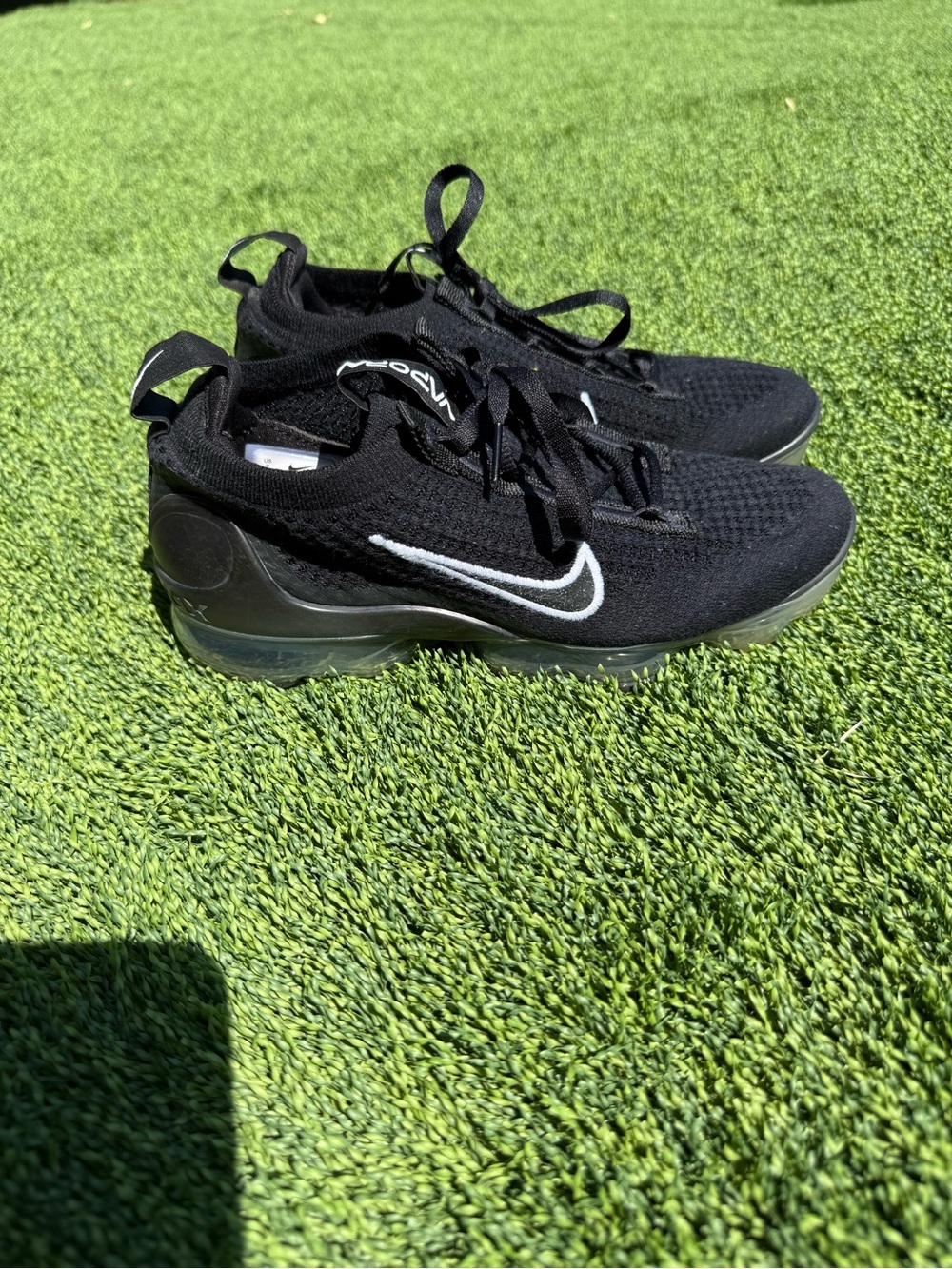 Women’s size 7 Nike Air VaporMax Flyknit “Black” 🖤